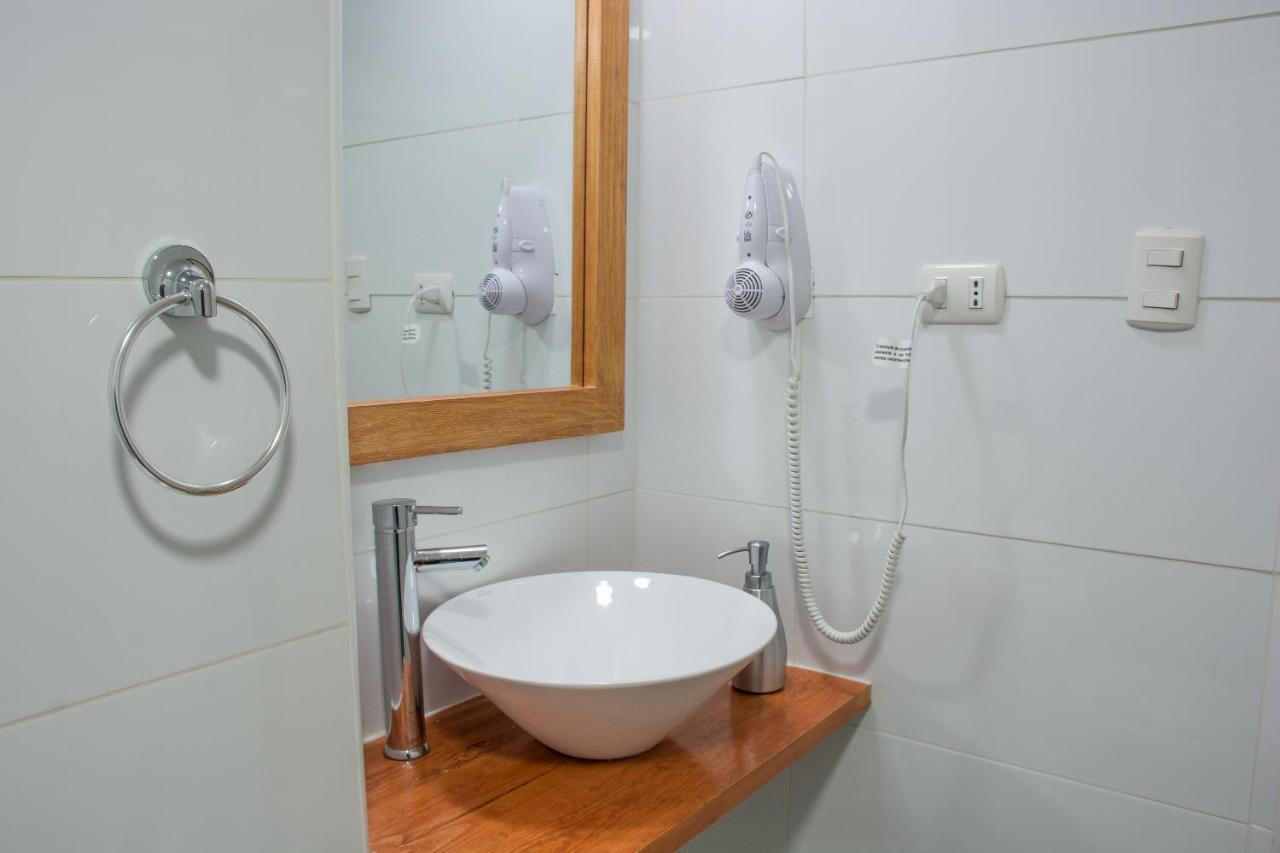 Habitación Cuádruple Económica con baño compartido